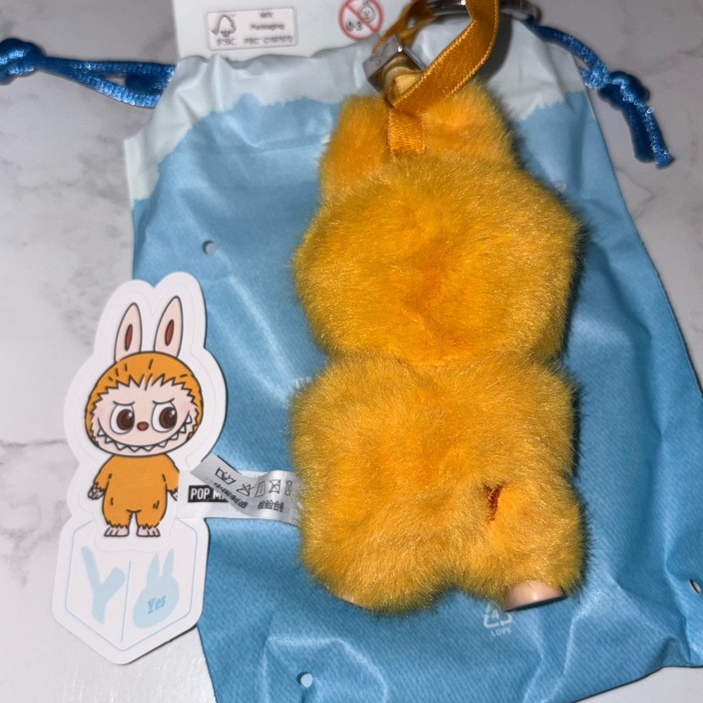 POP MART Labubu Pin For Love CONFIRMED Y - Picture 2 of 6